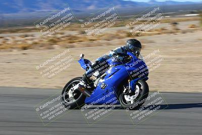 media/Jan-09-2022-SoCal Trackdays (Sun) [[2b1fec8404]]/Turn 8 (1045am)/